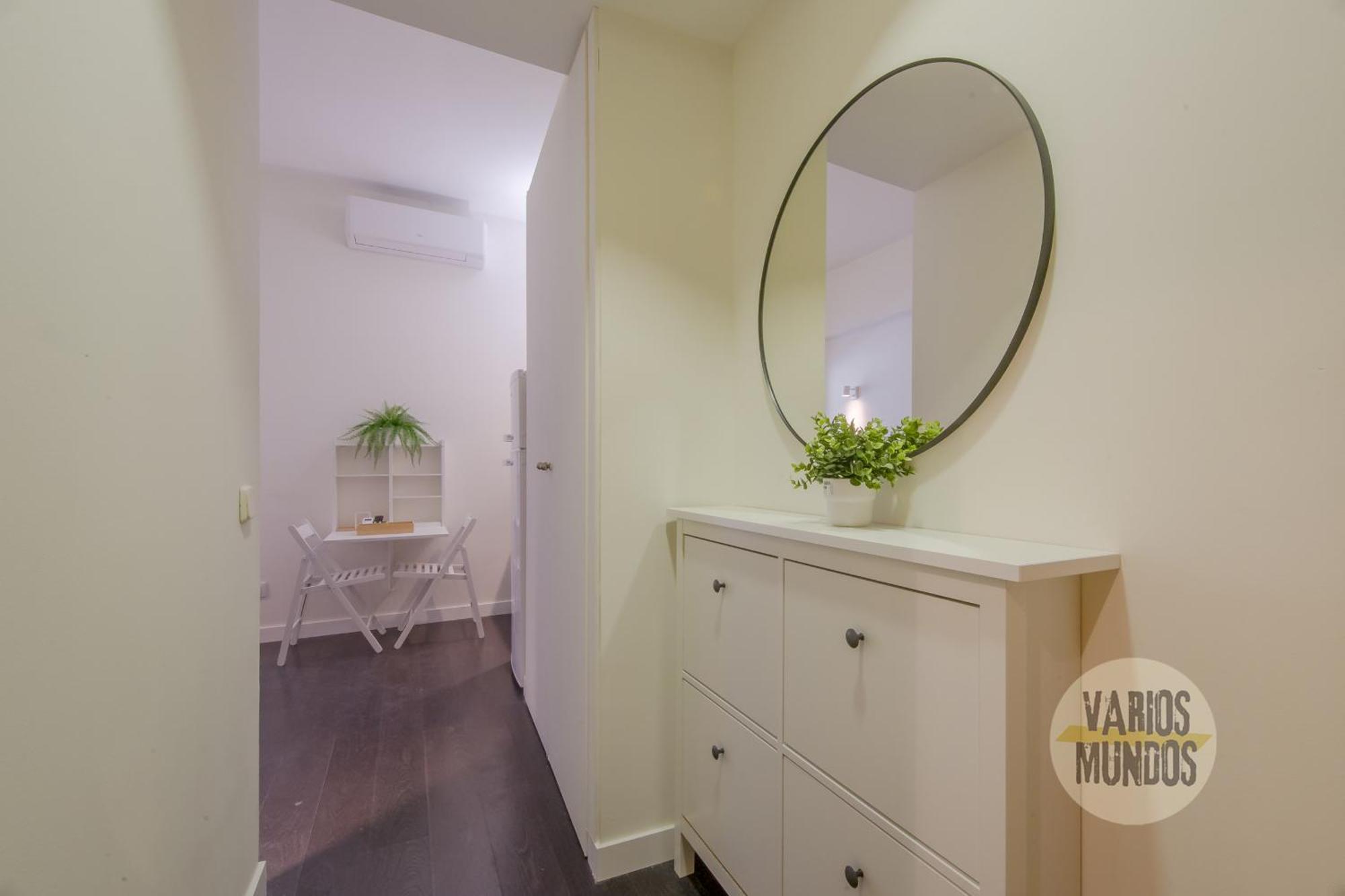 Confortable Apt Para 3 Pax A 1 Min De Gran Via Мадрид Экстерьер фото